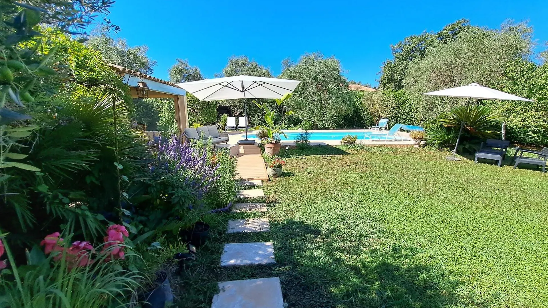 Homestay Les Oliviers Apartment Valbonne France
